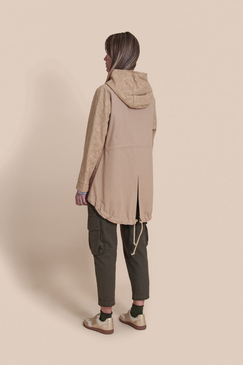 Le Streghe PARKA RICAMO 2025