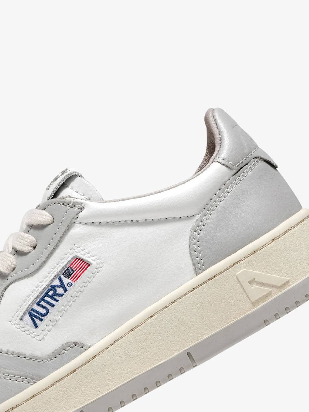AUTRY Sneakers Medalist Low AULM uomo pelle bianco Italy