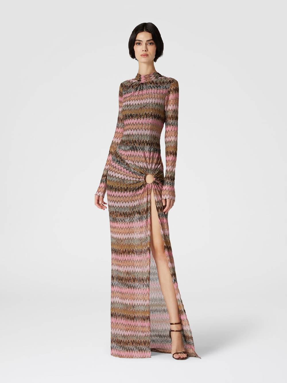 M Missoni Abito lungo in viscosa chevron e lurex con dettaglio cut out 2025