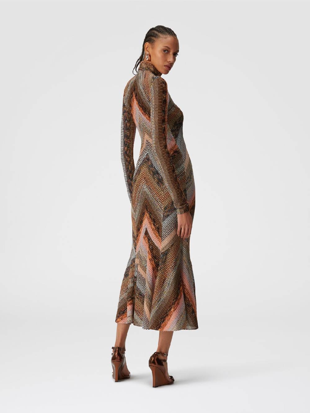 M Missoni Abito lungo con fondo svasato e collo a lupetto con zip Qualità