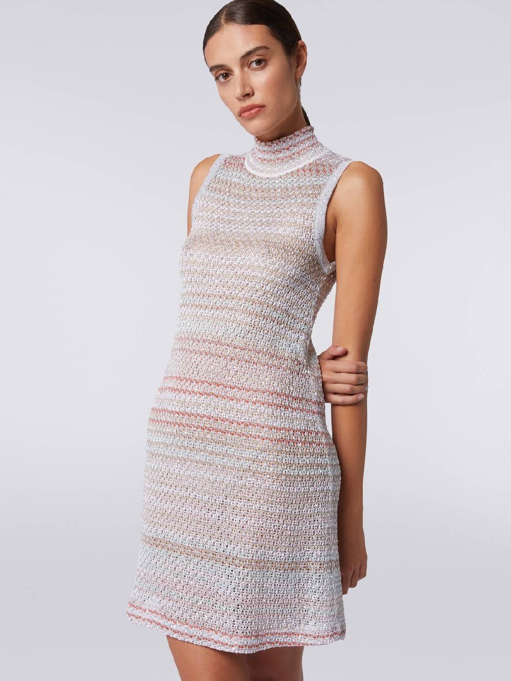M Missoni Mini-abito in maglia a rete con collo alto e applicazione di paillettes Offerte