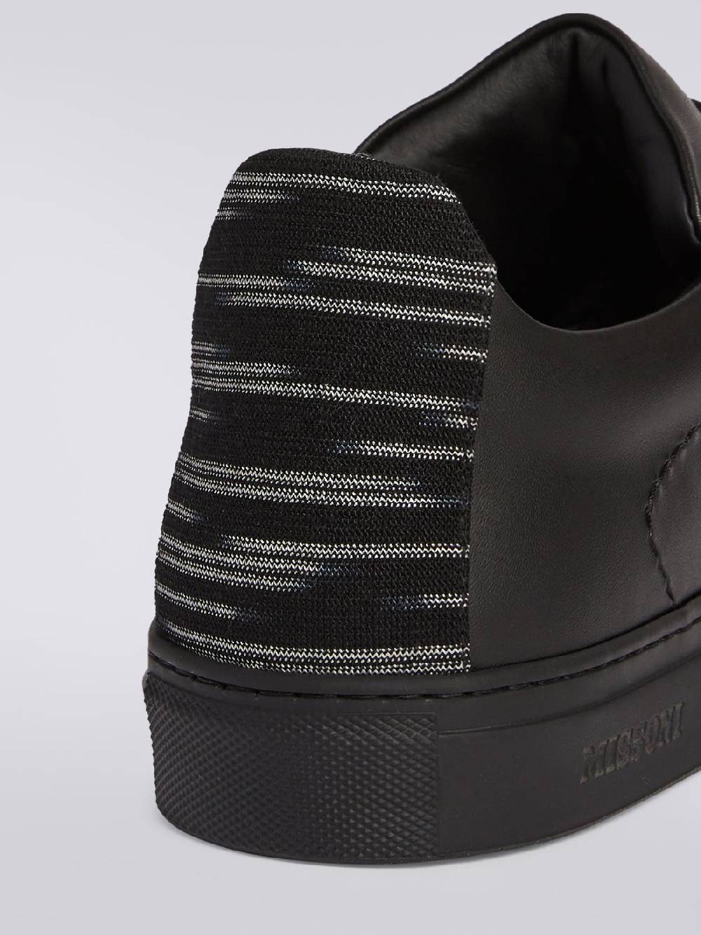 M Missoni Sneakers in pelle con inserto fiammato Convenienza
