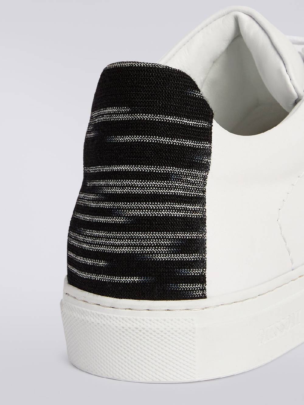 M Missoni Sneakers in pelle con inserto fiammato Novità