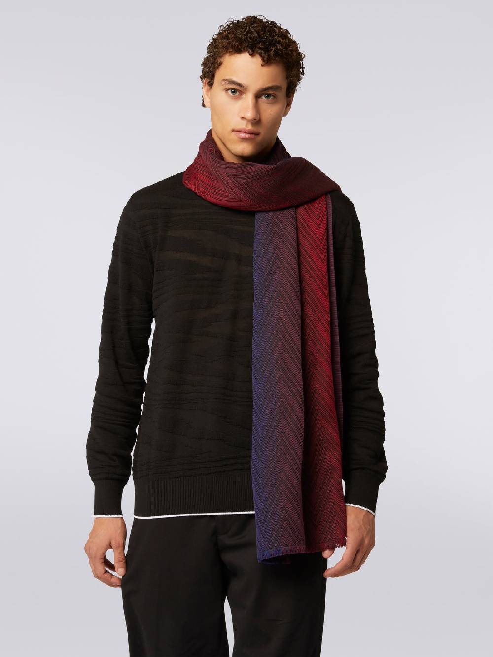 M Missoni Stola in maglia di viscosa e lana chevron con bordi sfrangiati In Linea
