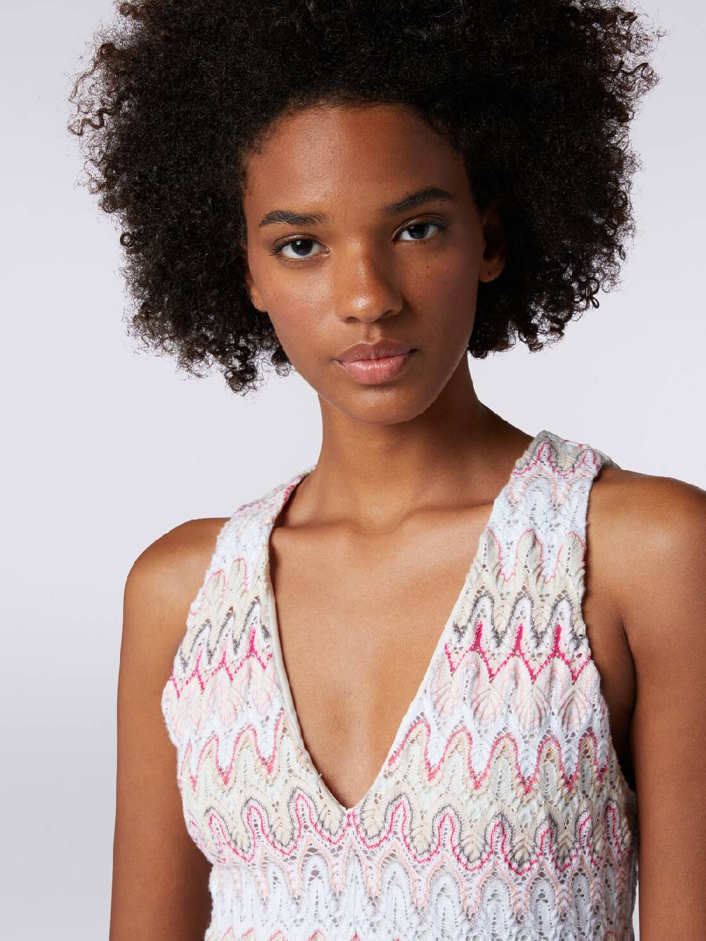 M Missoni Abito con scollatura a V in misto viscosa motivo a onde Acquista Ora