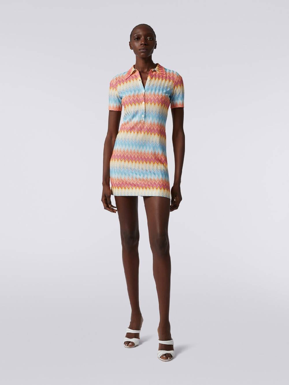 M Missoni Mini-abito modello polo in viscosa zig zag Nuovi prodotti