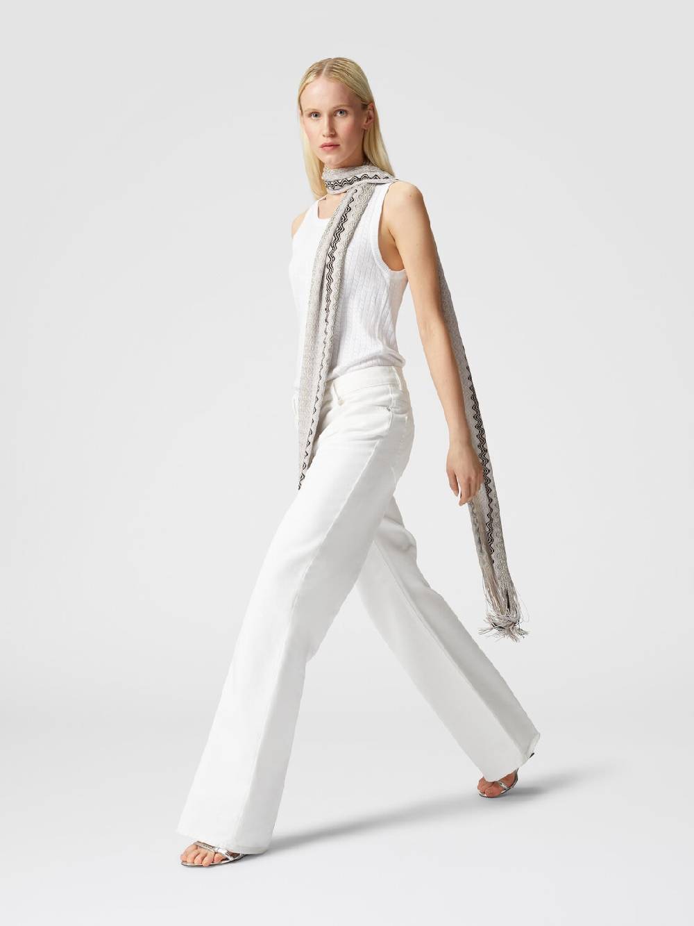 M Missoni Sciarpa in misto viscosa con motivo a onde e frange Only for today