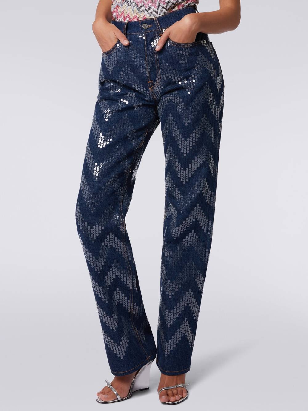 M Missoni Cinque tasche in denim con paillettes zig zag Offerta San Valentino