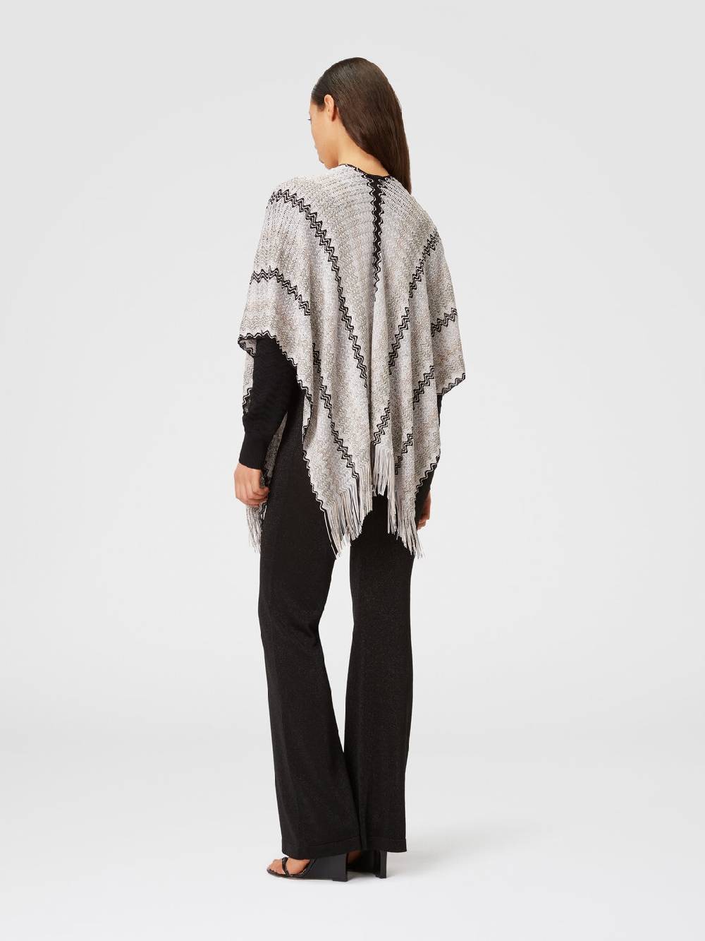 M Missoni Poncho in maglia di misto viscosa con motivo a onde e frange Nuova