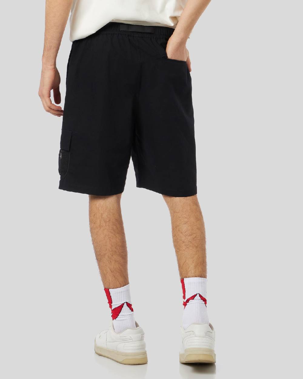 Phobia Archive PANTALONCINO NERO CON GRAFICA SCREAMING SKULLS ROSSA Acquista Ora
