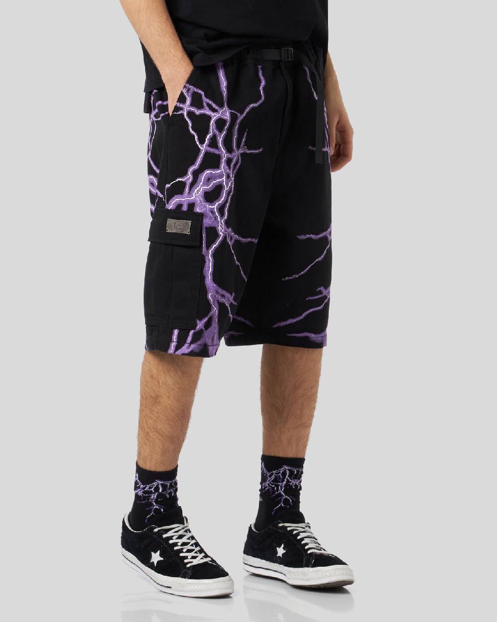 Phobia Archive PANTALONCINO CARGO NERO CON FULMINI LATERALI VIOLA Soddisfazione Garantita