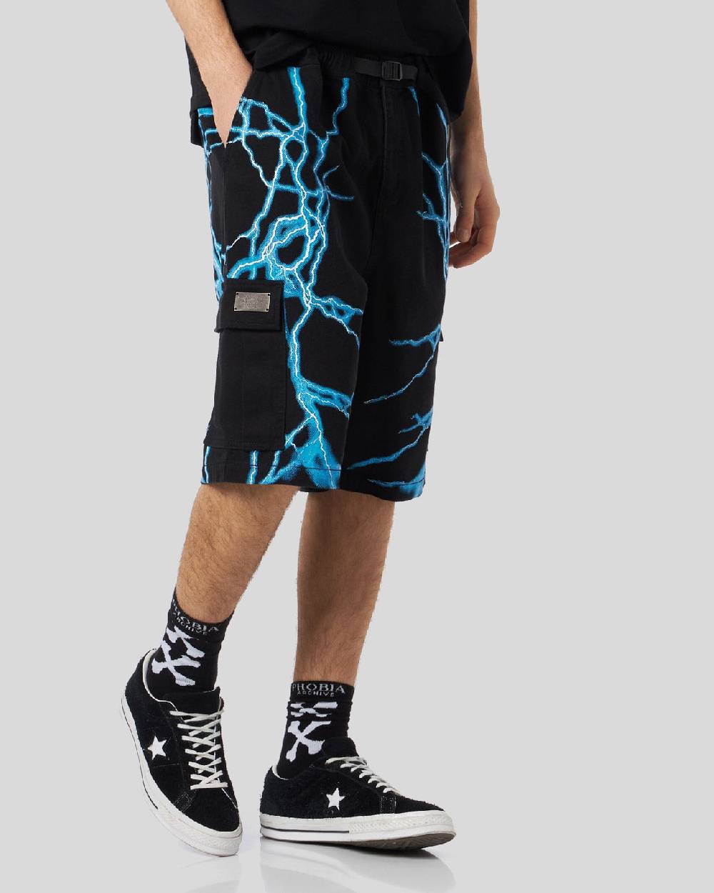 Phobia Archive PANTALONCINO CARGO NERO CON FULMINI LATERALI AZZURRI Qualità Garantita
