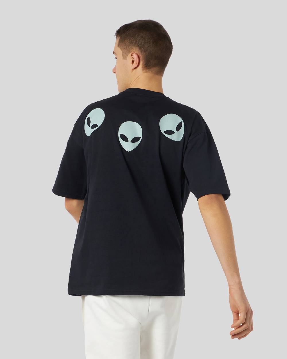 Phobia Archive T-SHIRT NERA CON GRAFICA TRIPLE ALIEN FOSFORESCENTE Affare Del Giorno
