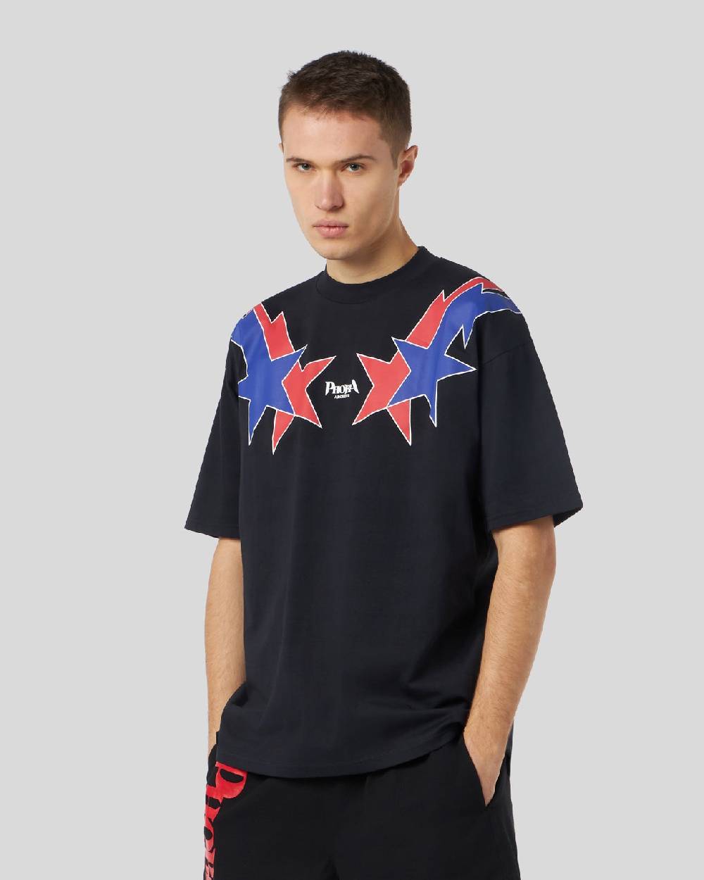 Phobia Archive T-SHIRT NERA CON GRAFICA STARRY LIGHTNING ROSSA E BLU Presa