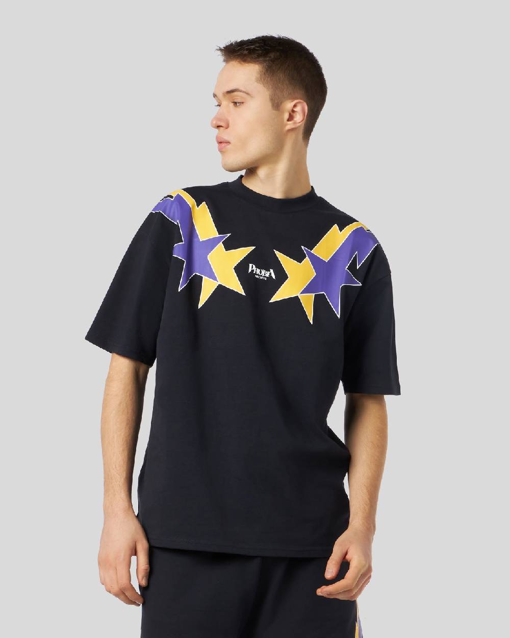 Phobia Archive T-SHIRT NERA CON GRAFICA STARRY LIGHTNING GIALLA E VIOLA Sconto