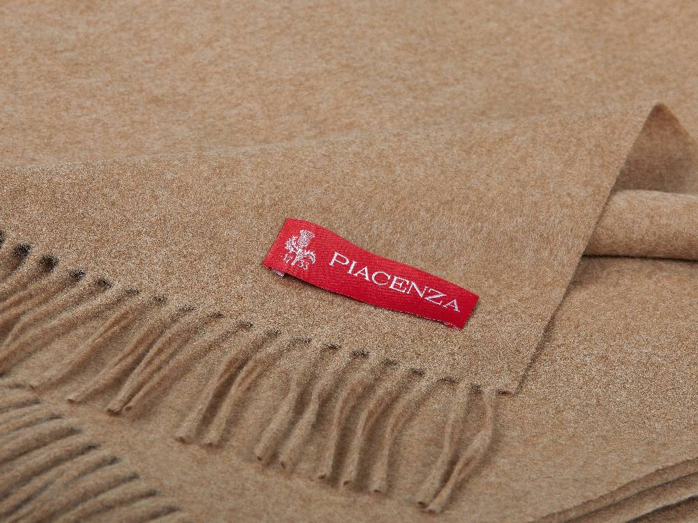 Piacenza 1733 Aeternum Plaid sabbia in puro Cashmere Saldi