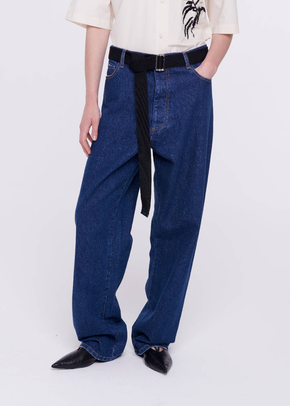 Plan C JEANS A GAMBA AMPIA CON CINTURA NERA 2025