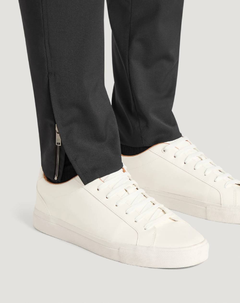 Pt Torino Pantaloni Epsilon Zip in lana active Offerta