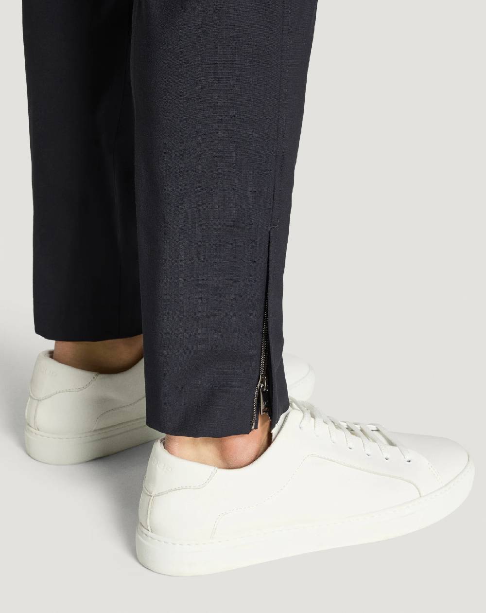 Pt Torino Pantaloni Epsilon Zip in lana active In Vendita