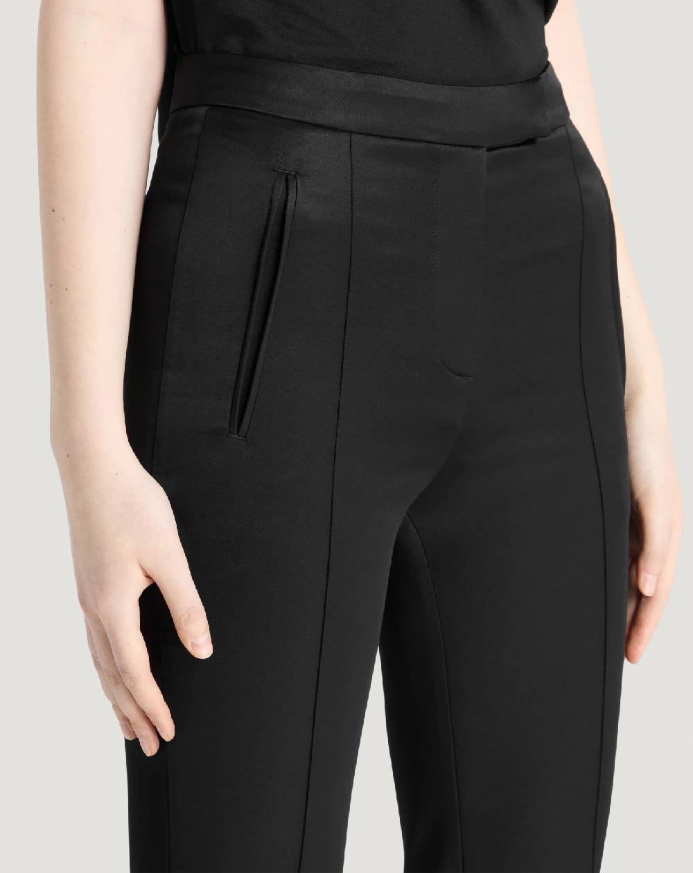 Pt Torino Pantaloni Frida in satin fluido Outlet