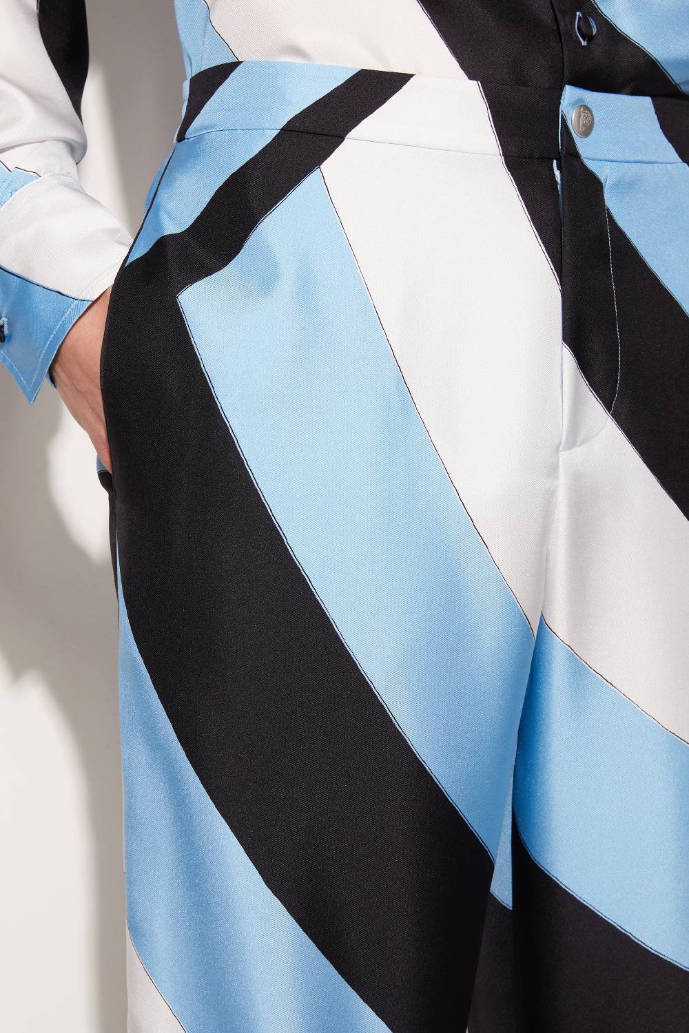 Pucci Pantaloni in seta con stampa Iride Sottocosto