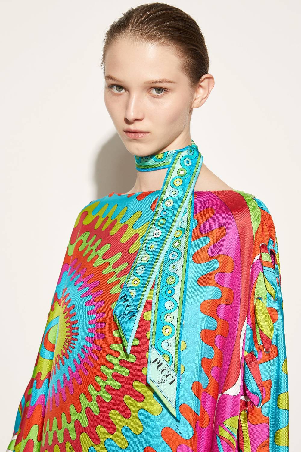 Pucci Foulard in seta con stampa Iride Italia