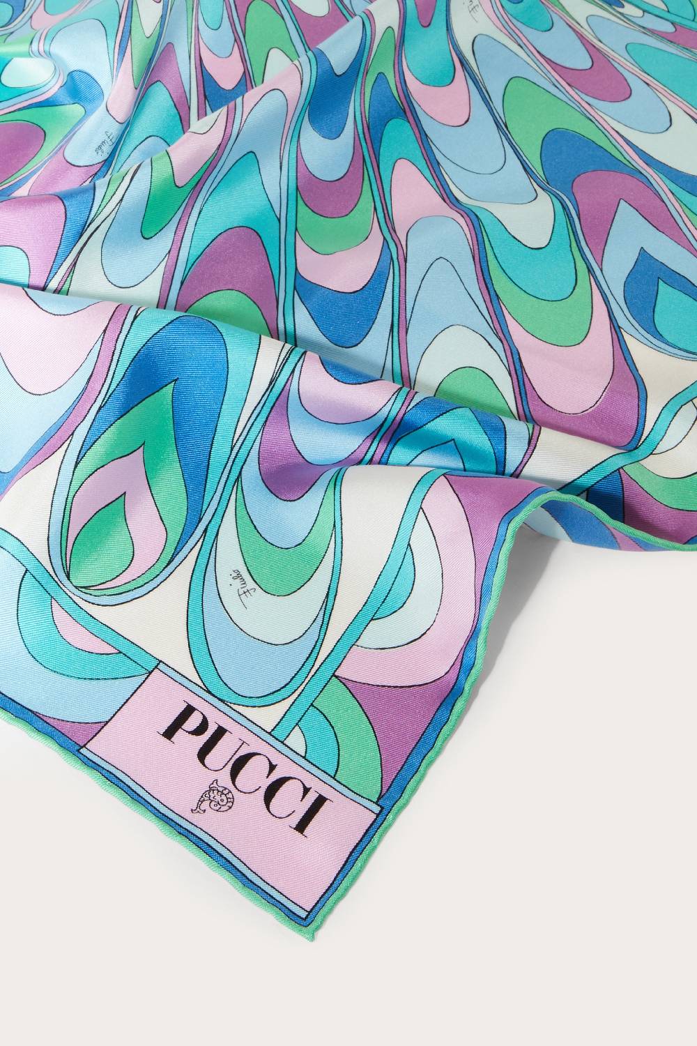 Pucci Carré piccolo in seta con stampa Onde Novità