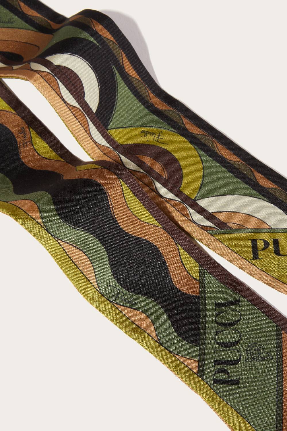 Pucci Foulard in seta con stampe Onde e Bersaglio Esporta salva