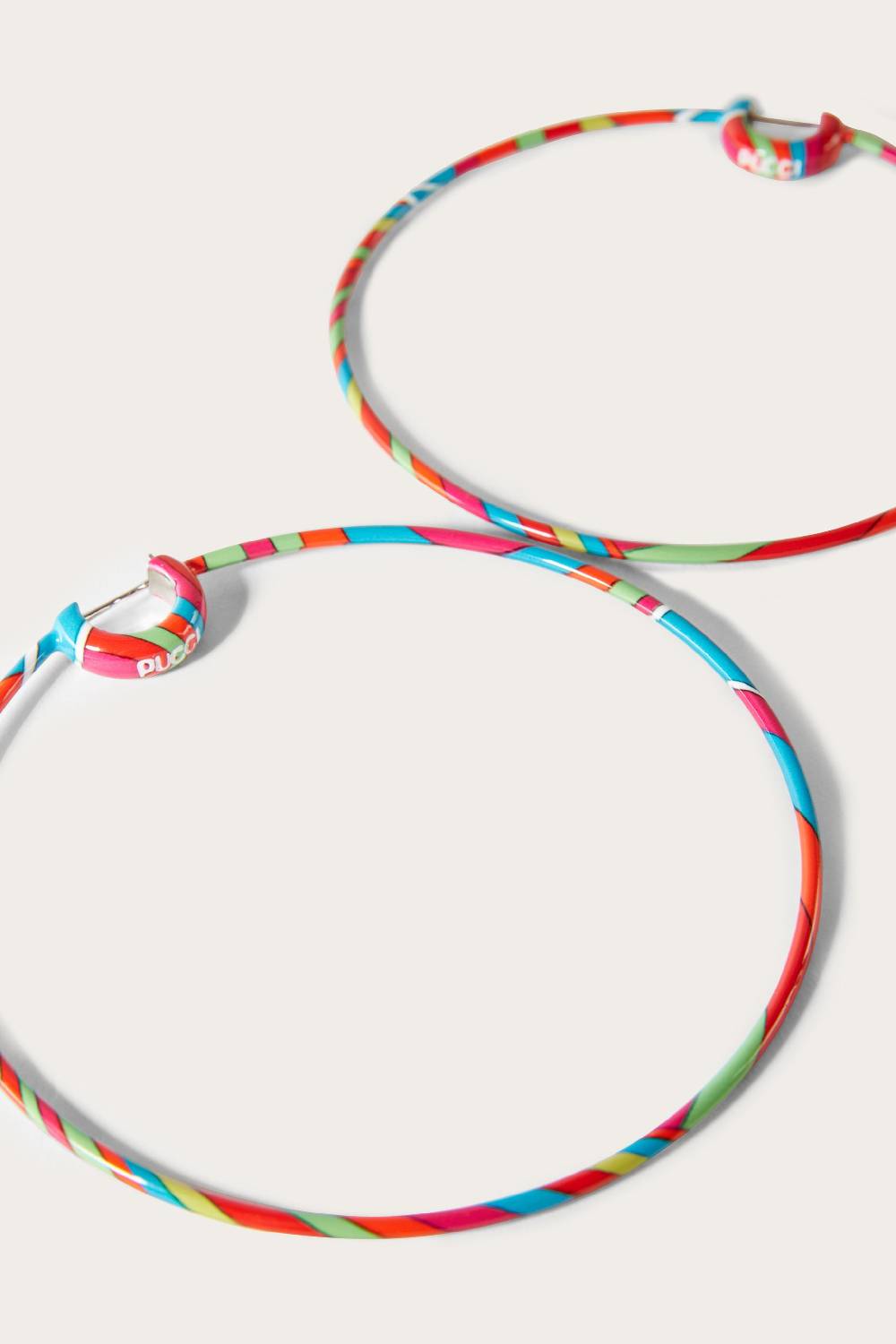 Pucci Orecchino a cerchio Fino al 55% di sconto