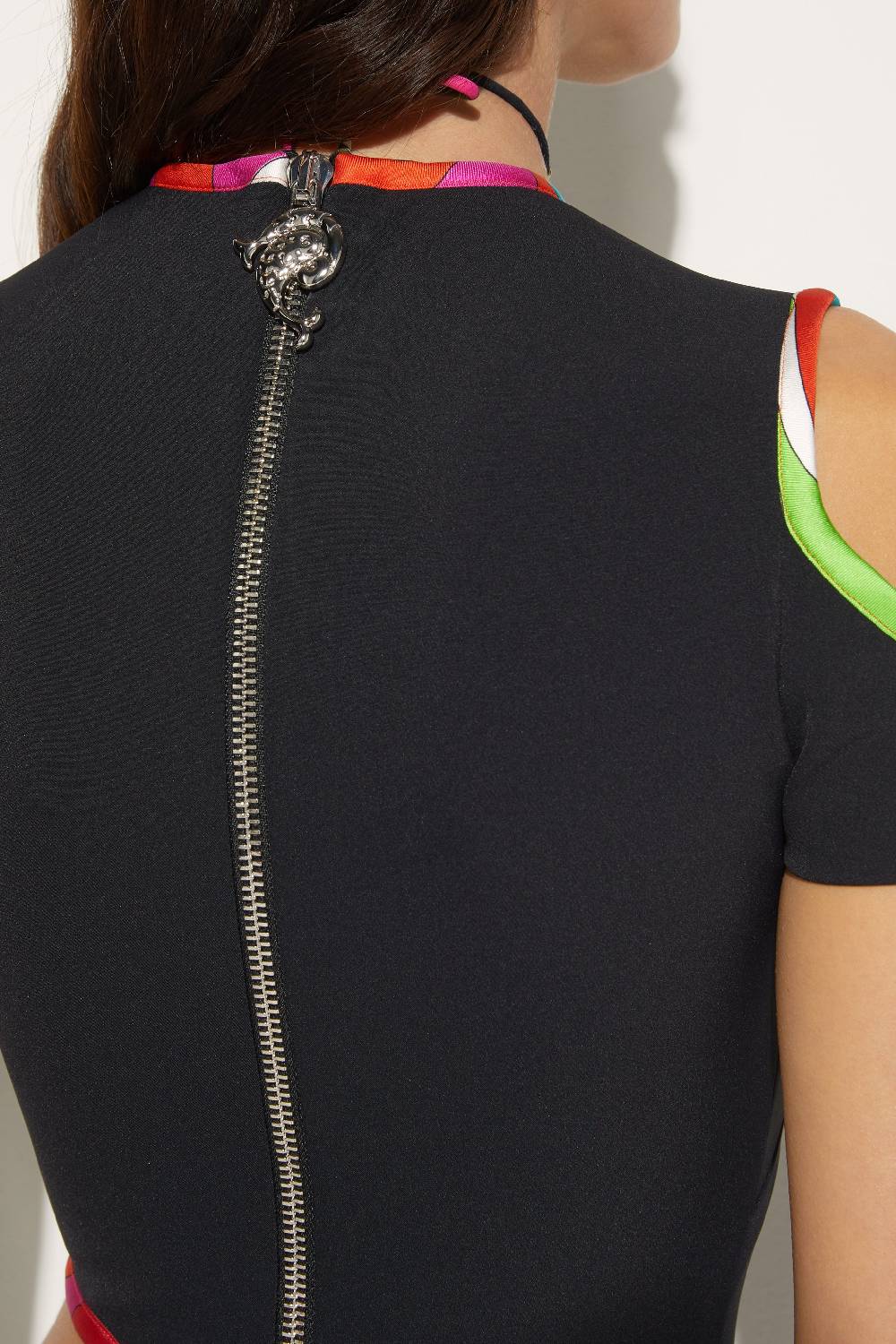 Pucci Mini abito con cut-out e finiture Iride In Linea