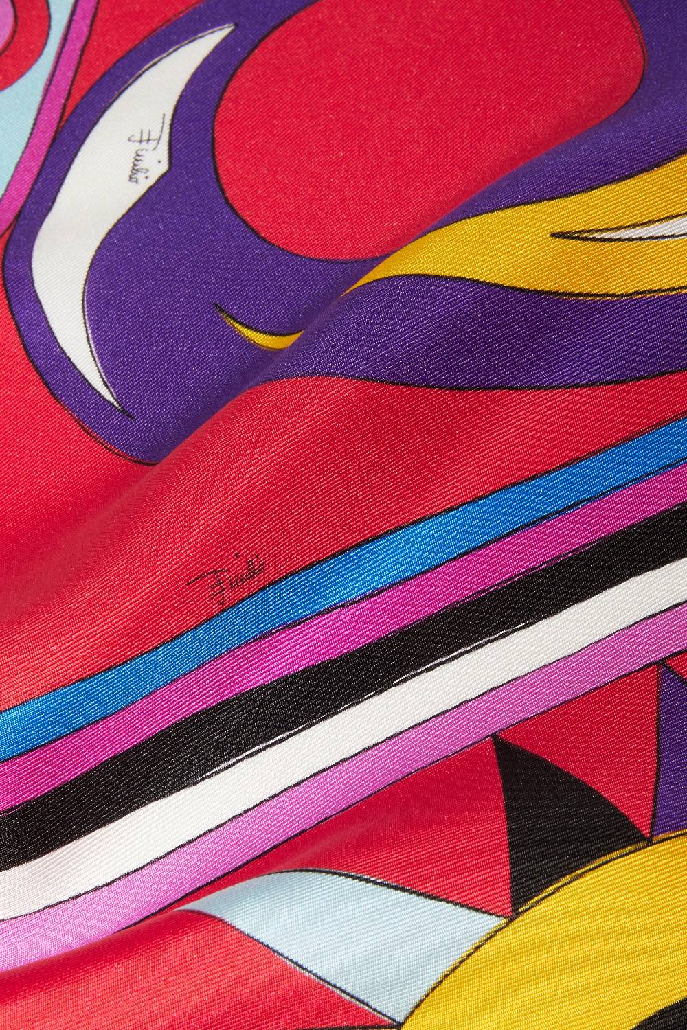 Pucci Carré piccolo in seta con stampa Cigni Shopping Online