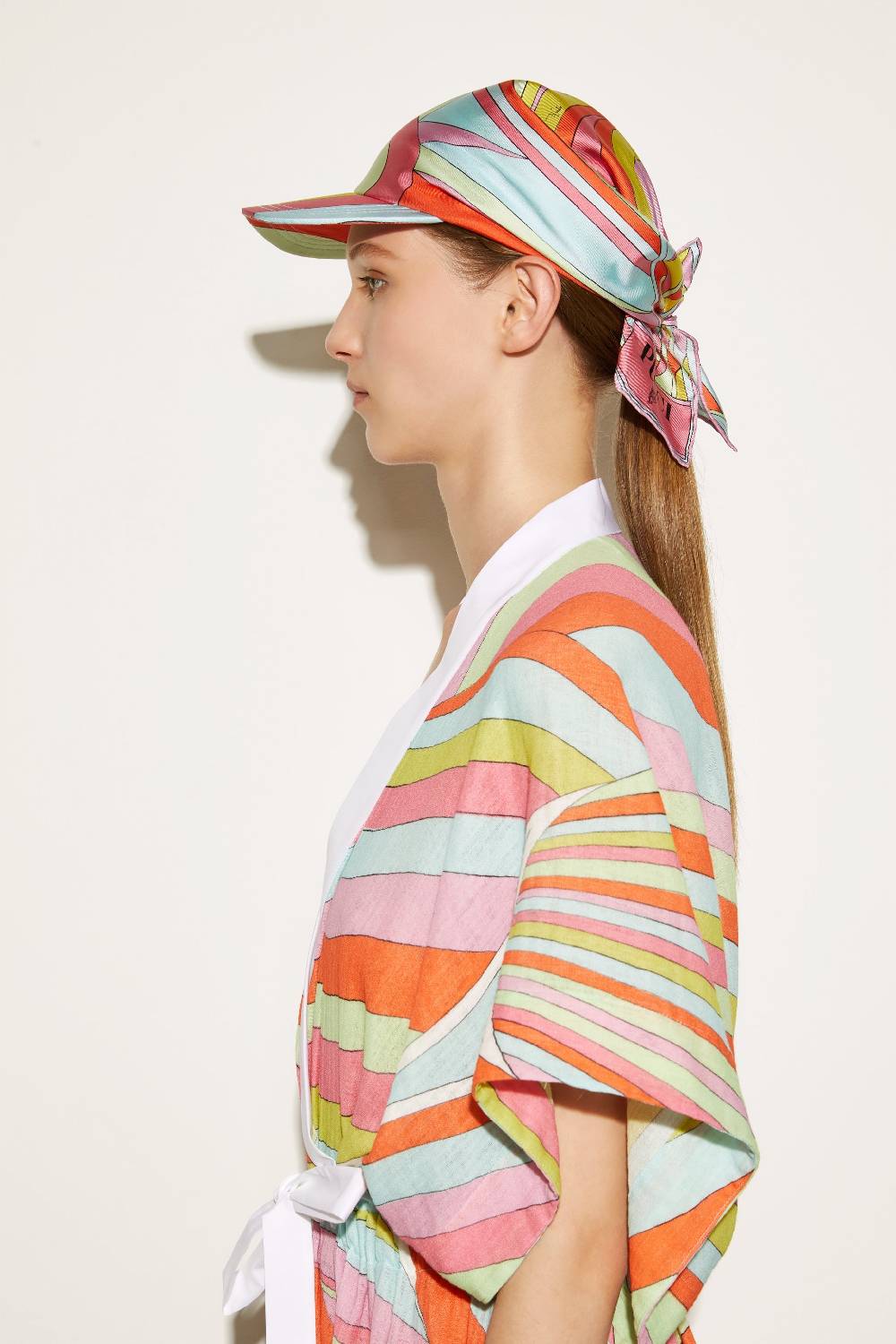 Pucci Cappello in seta con stampe Cigni e Iride Cyber Monday