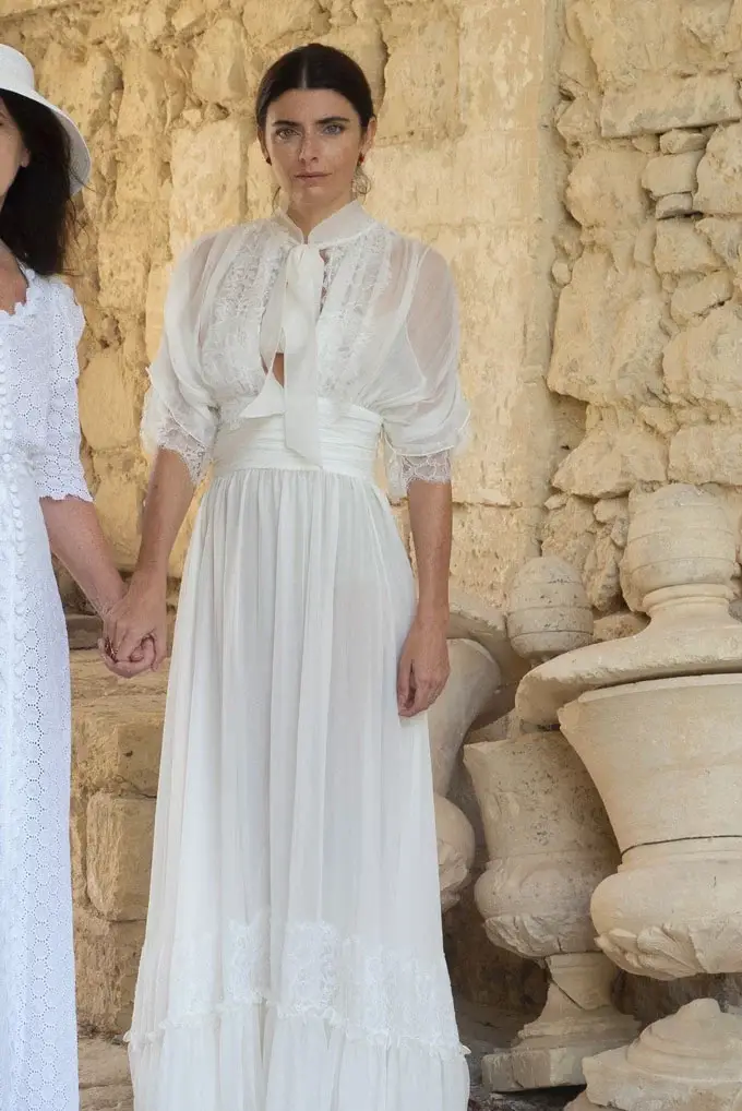 Luisa Beccaria Abito Lungo In Crepon Di Chiffon Con Pizzo Bianco Offerta natalizia