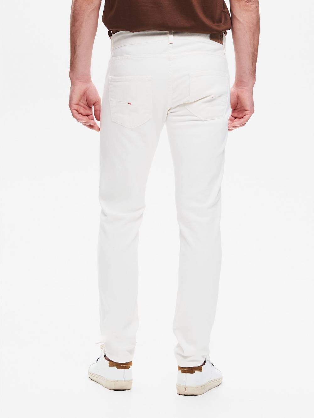 Rinascimento Jeans Slim-Fit Uomo Bull Bianco QB24 Bestseller