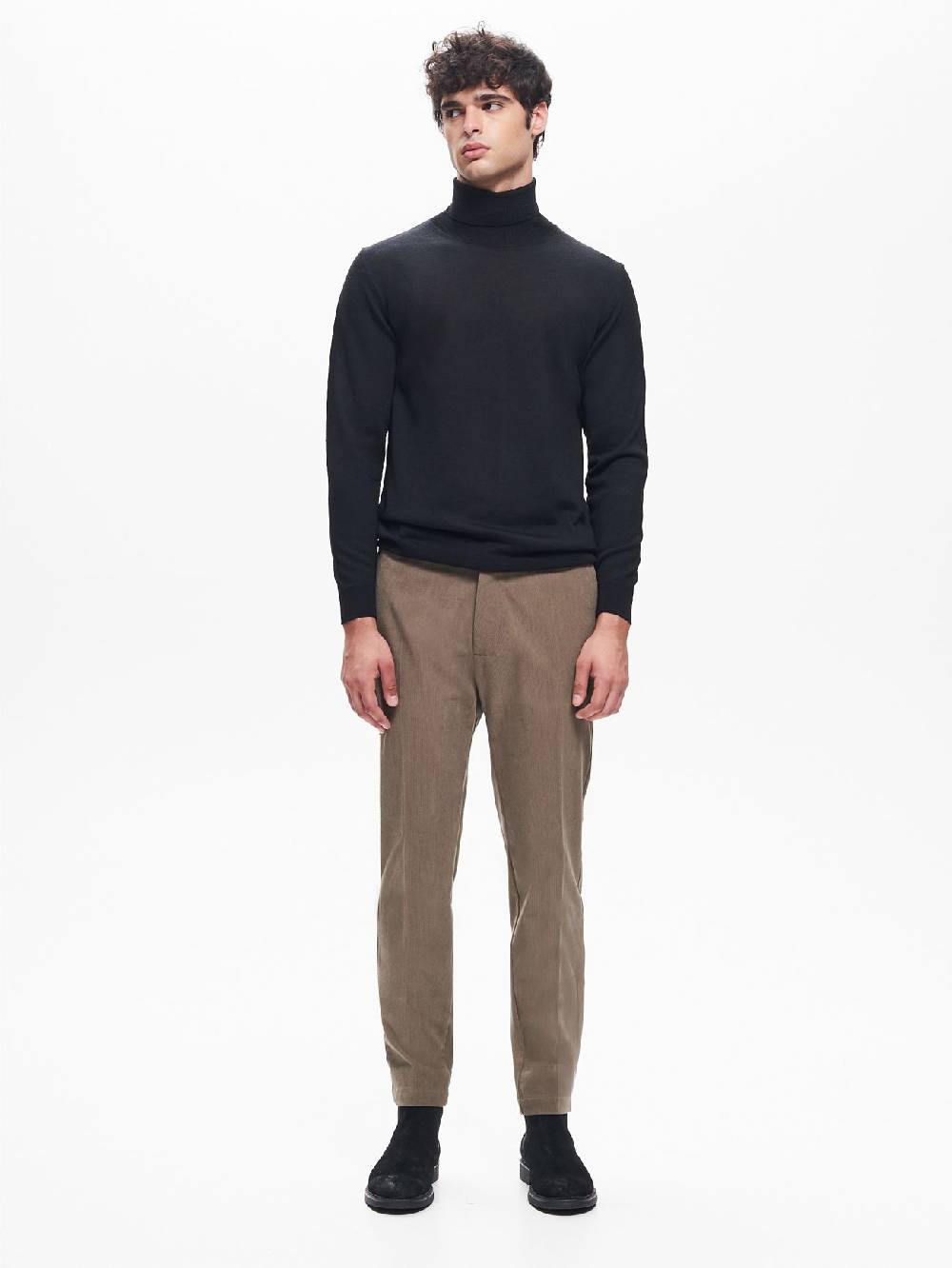Rinascimento Maglia Dolcevita Uomo Basic Nero QB24 In Saldo