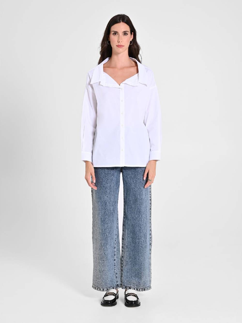 Rinascimento Camicia in Cotone con Collo Aperto Sottocosto