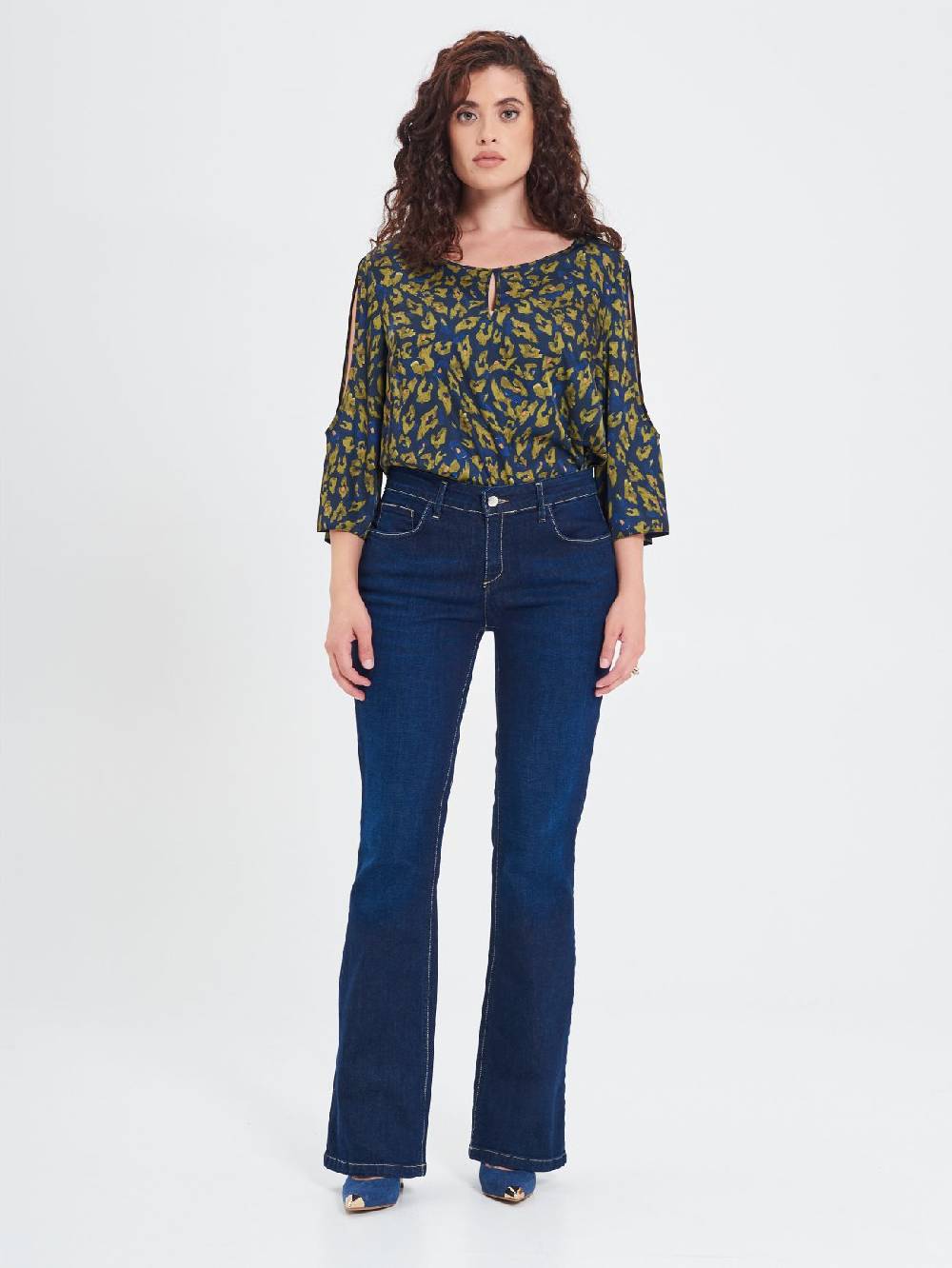 Rinascimento Jeans Curvy a Zampa Prezzo Ridotto