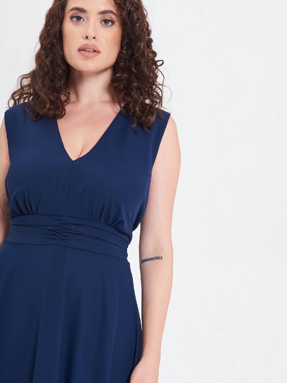 Rinascimento Abito Curvy Lungo Offerte esclusive
