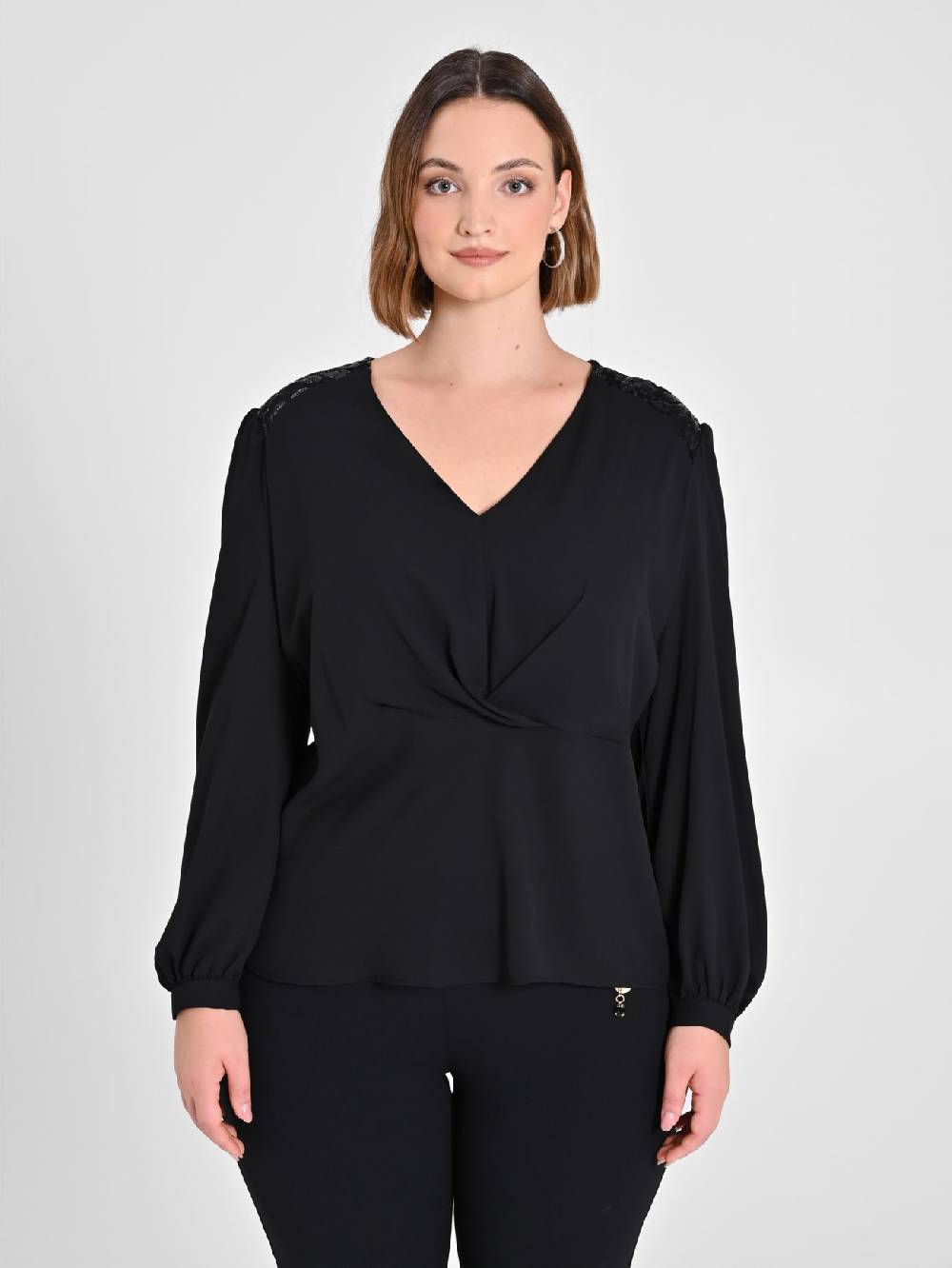 Rinascimento Blusa curvy con dettaglio paillettes Nuovi prodotti