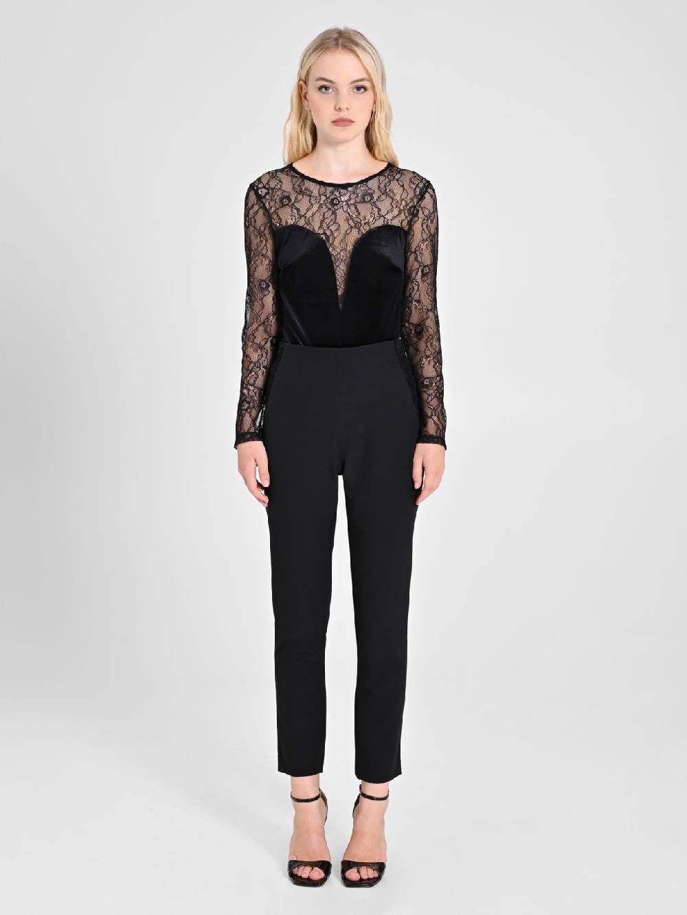 Rinascimento Body in Pizzo e Velluto Nero Discount Store per i nuovi prodotti