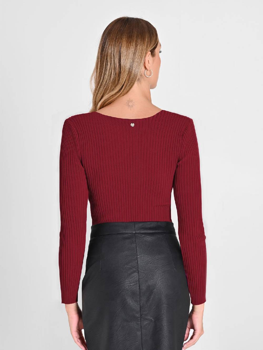 Rinascimento Maglia Bordeaux con Scollo a Cuore Offerte esclusive