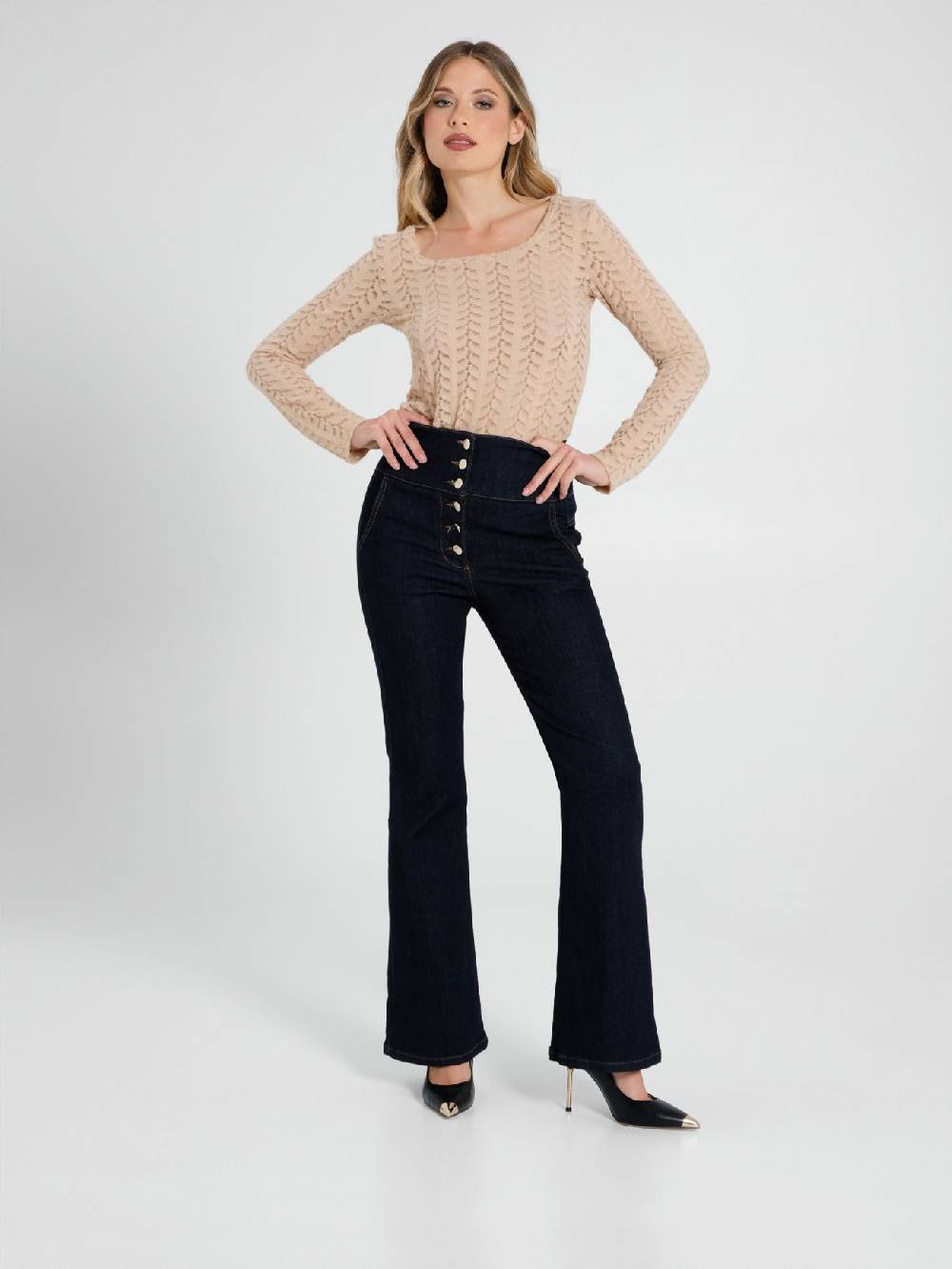 Rinascimento Jeans Flared a Vita Alta Offerte stagionali