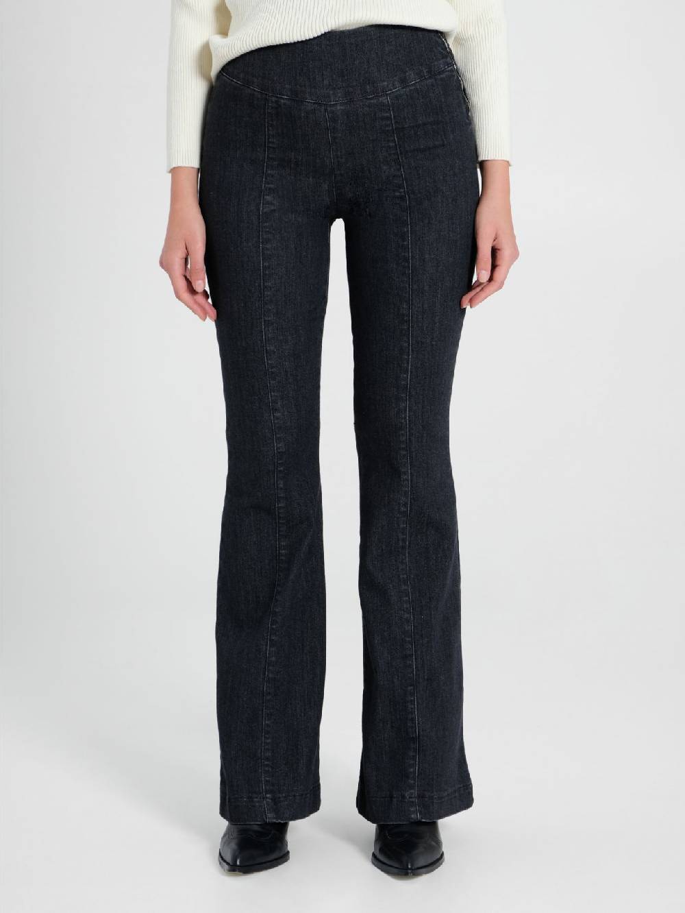 Rinascimento Jeans Neri a Zampa Liquidazione