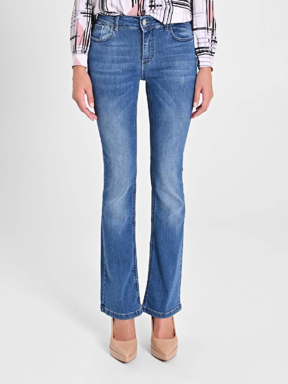 Rinascimento Jeans Flared Latest fashion