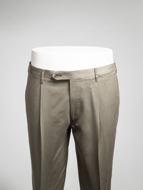 Rota Four Seasons Green pair of regular fit cotton trousers