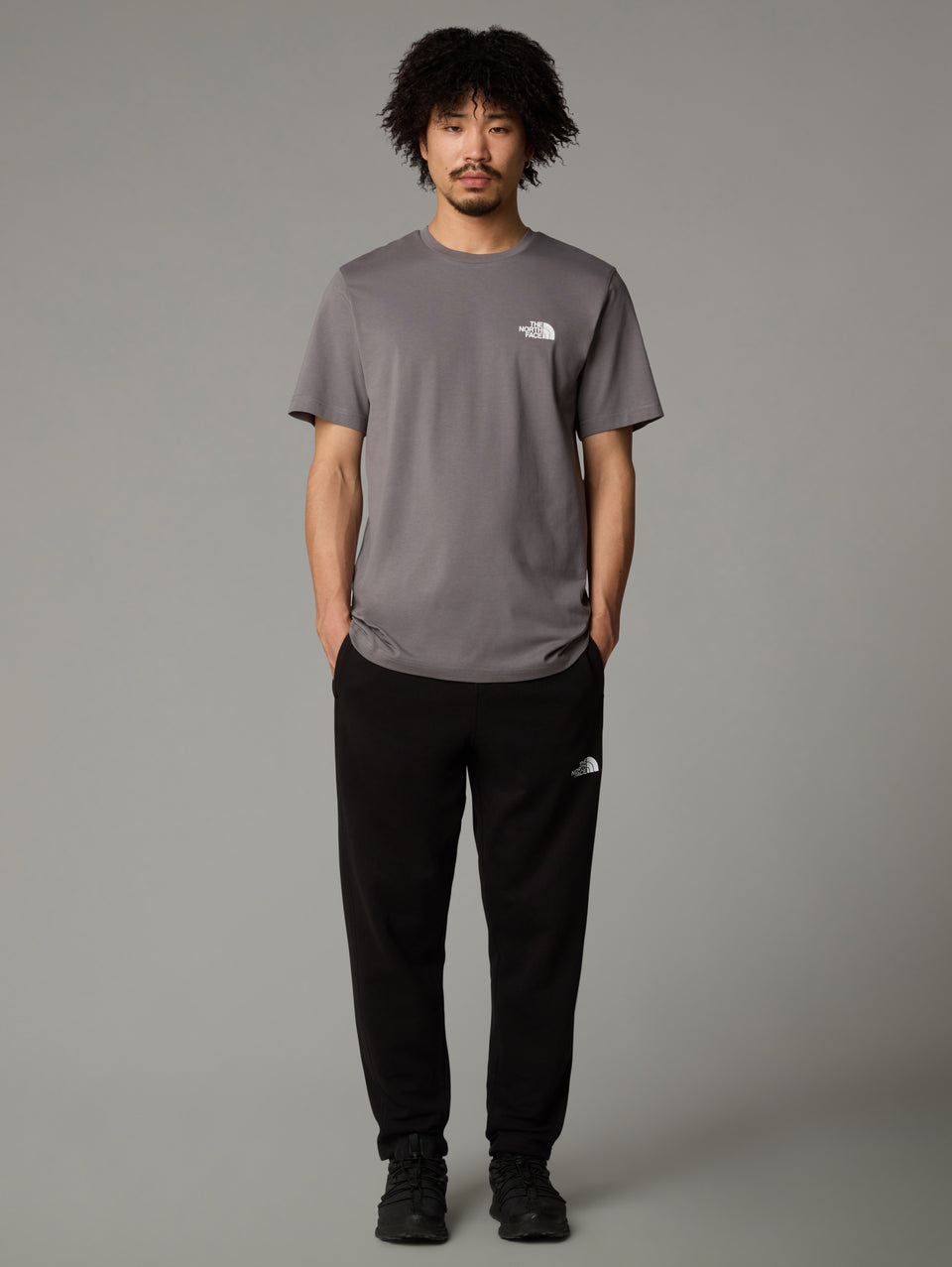 THE NORTH FACE T-shirt Regular Fit con Logo Grigio Offerta