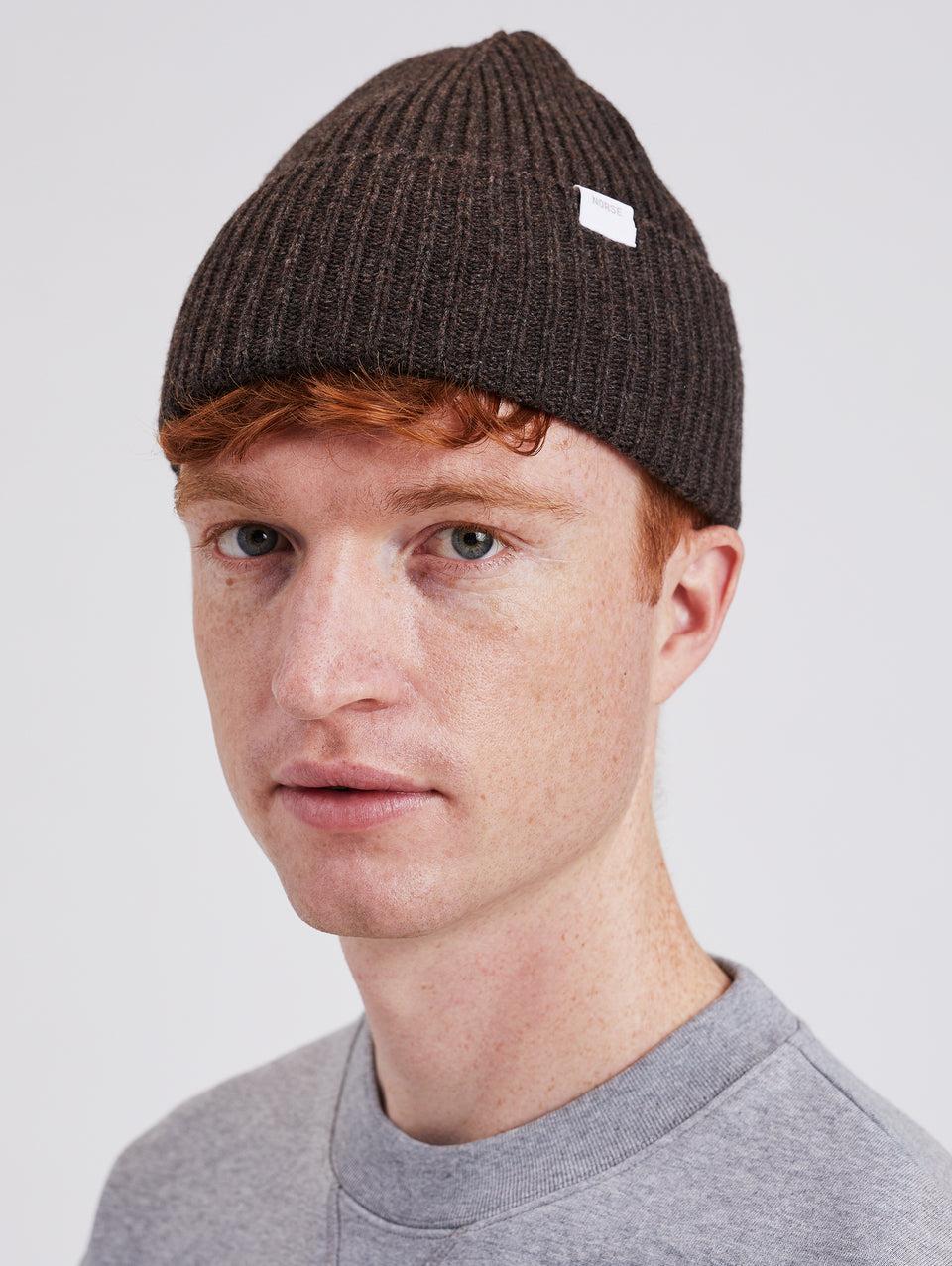 NORSE PROJECTS Berretto in Lana a Coste Marrone Offerte