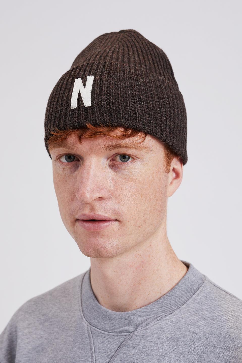 NORSE PROJECTS Capello Beanie in Lana Merinos Marrone Negozio