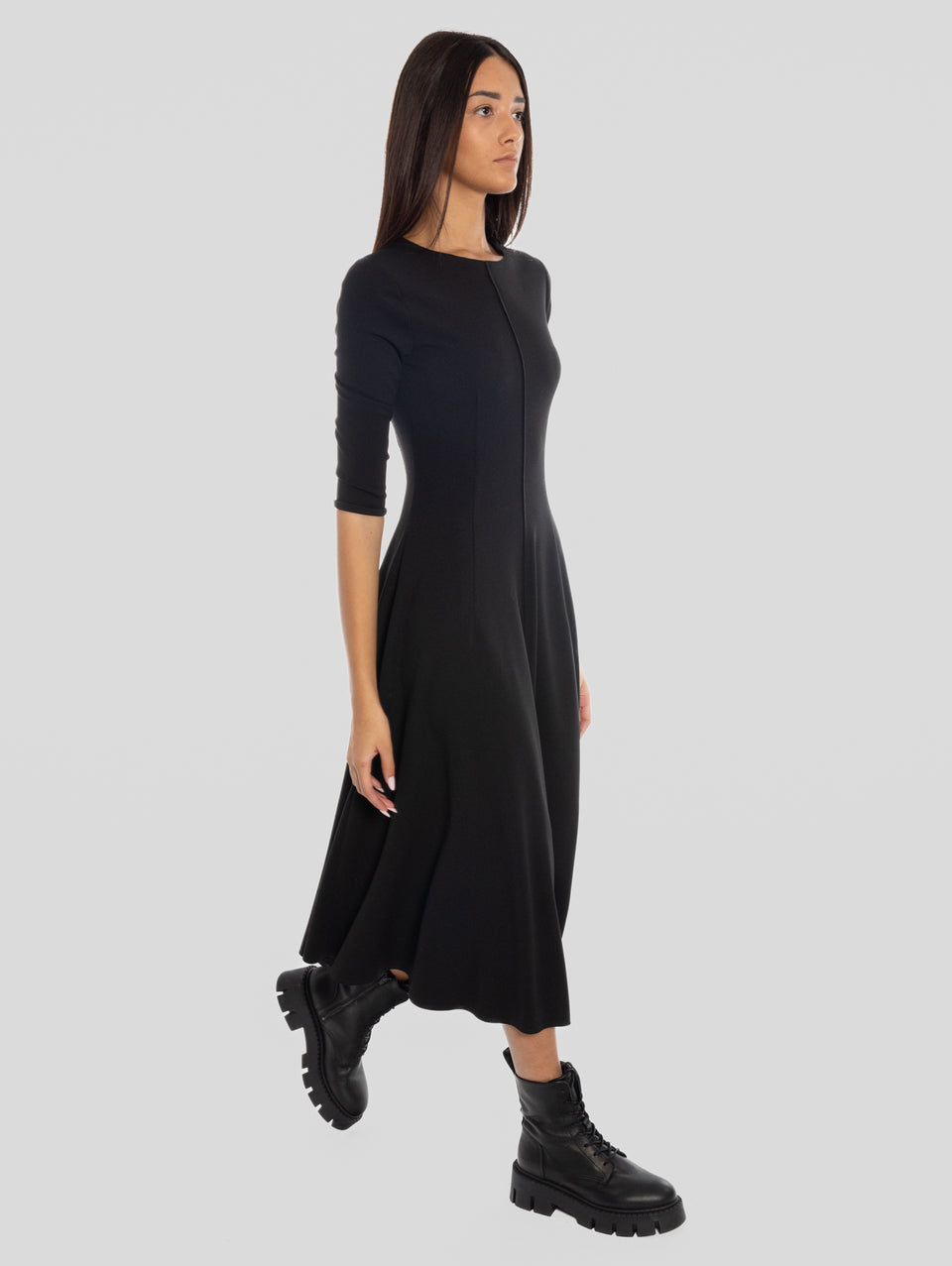 MAISON SECRÈTE Abito Midi con Gonna Svasata Nero Presa