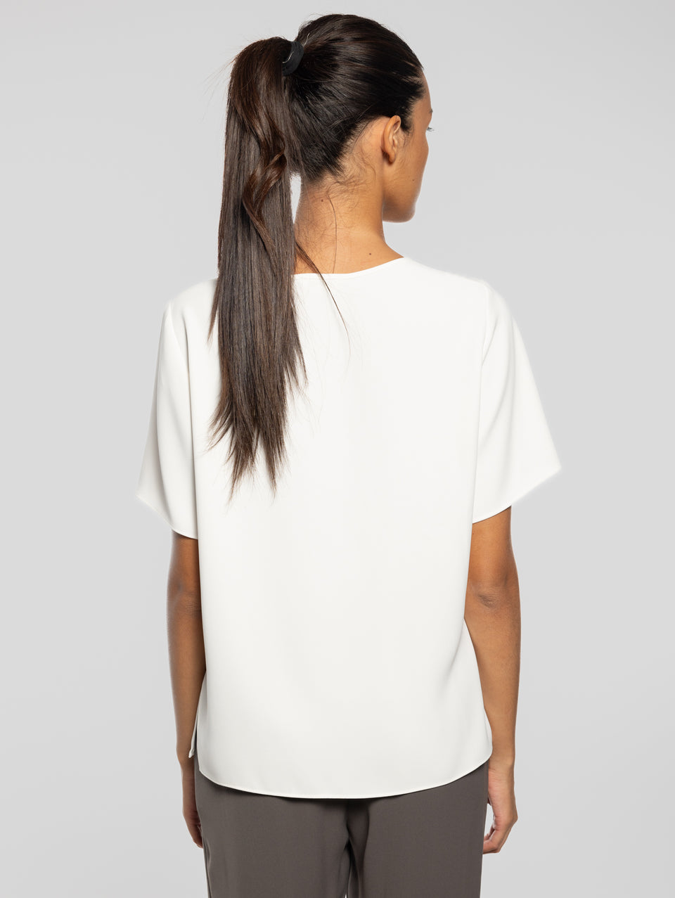 P.A.R.O.S.H. Blusa Girocollo con Maniche Corte Panna Negozio